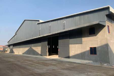 Newly Built Warehouse for Rent in Kamboul Newly Built Warehouse for Rent in Kamboul