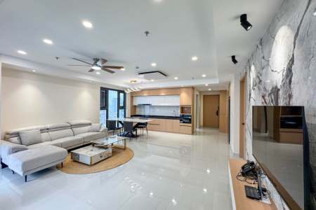 Spacious 3-Bedroom Apartment in BKK1
