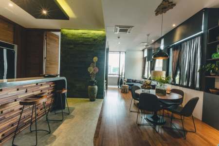 Western One-Bedroom Apartment for Rent
